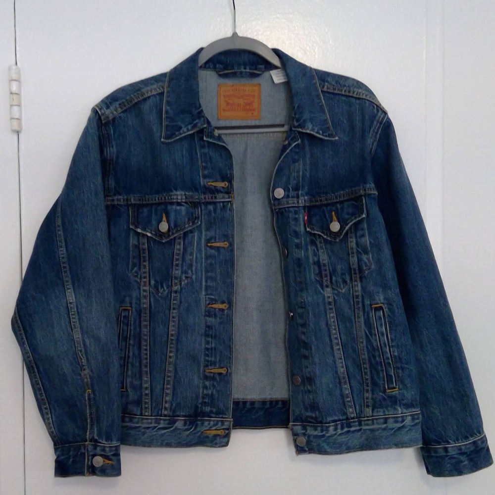 Levi’s - Cropped Denim Jacket